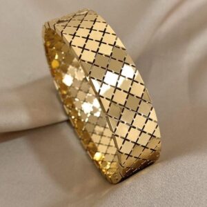 Royal Crest Bangle