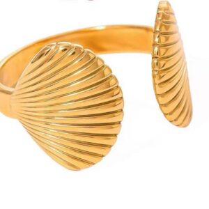 Seashell ring